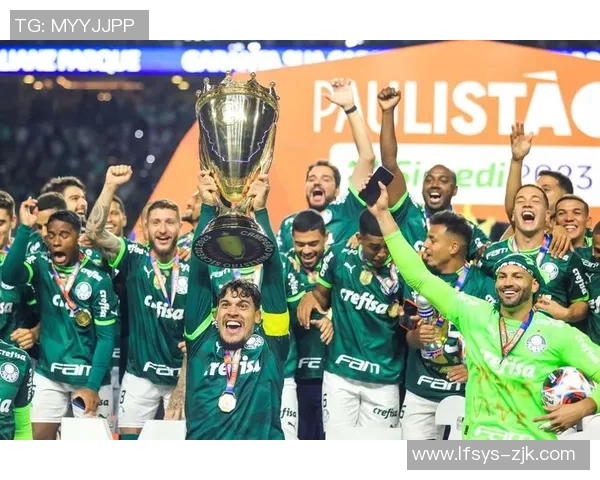 2023年足球明星转会大盘点新星加盟与老将离队的精彩瞬间