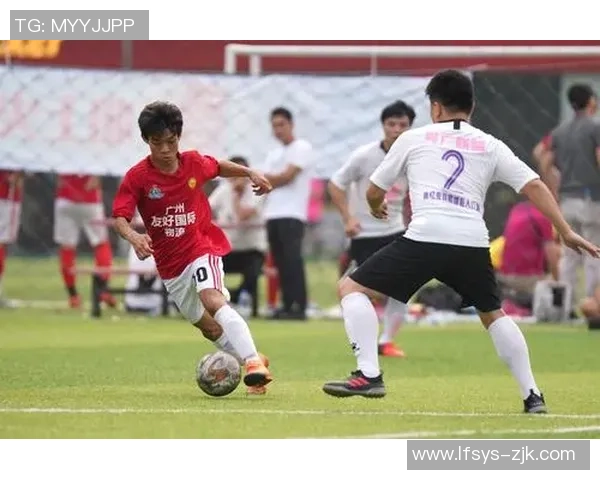 梦幻足球联盟恒大球衣的魅力与风采解析，助你了解球迷心中的梦想之衣